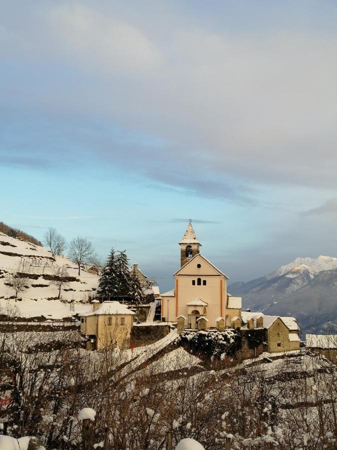 Casa Vacanze La Carbunera Villa Domodossola Ngoại thất bức ảnh