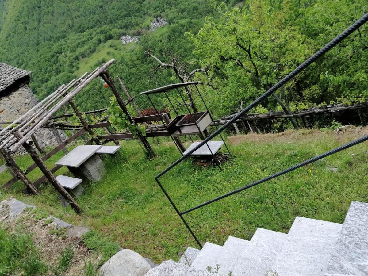 Casa Vacanze La Carbunera Villa Domodossola Ngoại thất bức ảnh
