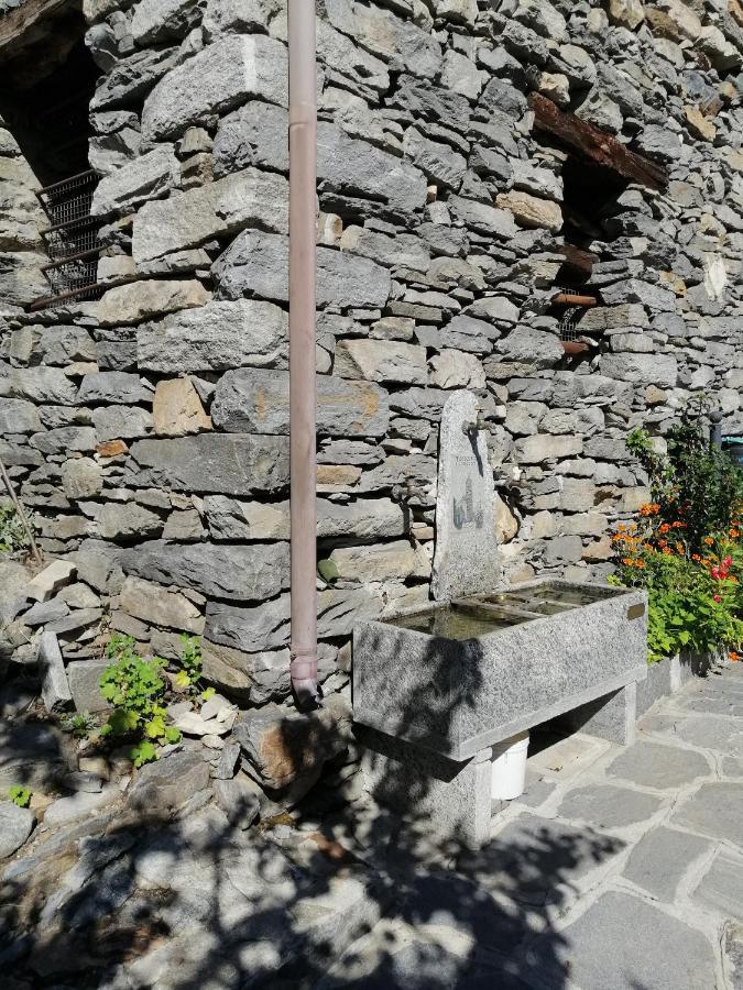 Casa Vacanze La Carbunera Villa Domodossola Ngoại thất bức ảnh