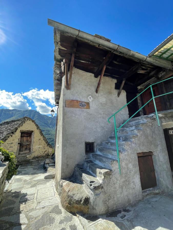 Casa Vacanze La Carbunera Villa Domodossola Ngoại thất bức ảnh